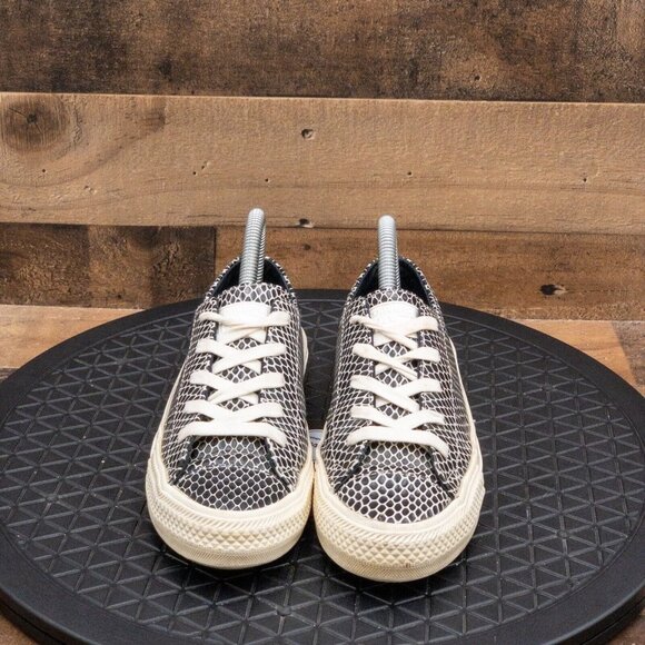 CONVERSE ALL STAR LOW SNAKESKIN PRINT WOMENS ATHLETIC SHOES BLACK LEATHER SIZE 6 - Picture 2 of 9